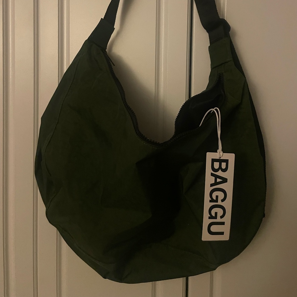 ⭐️NWT Large BAGGU crescent Bay Laurel